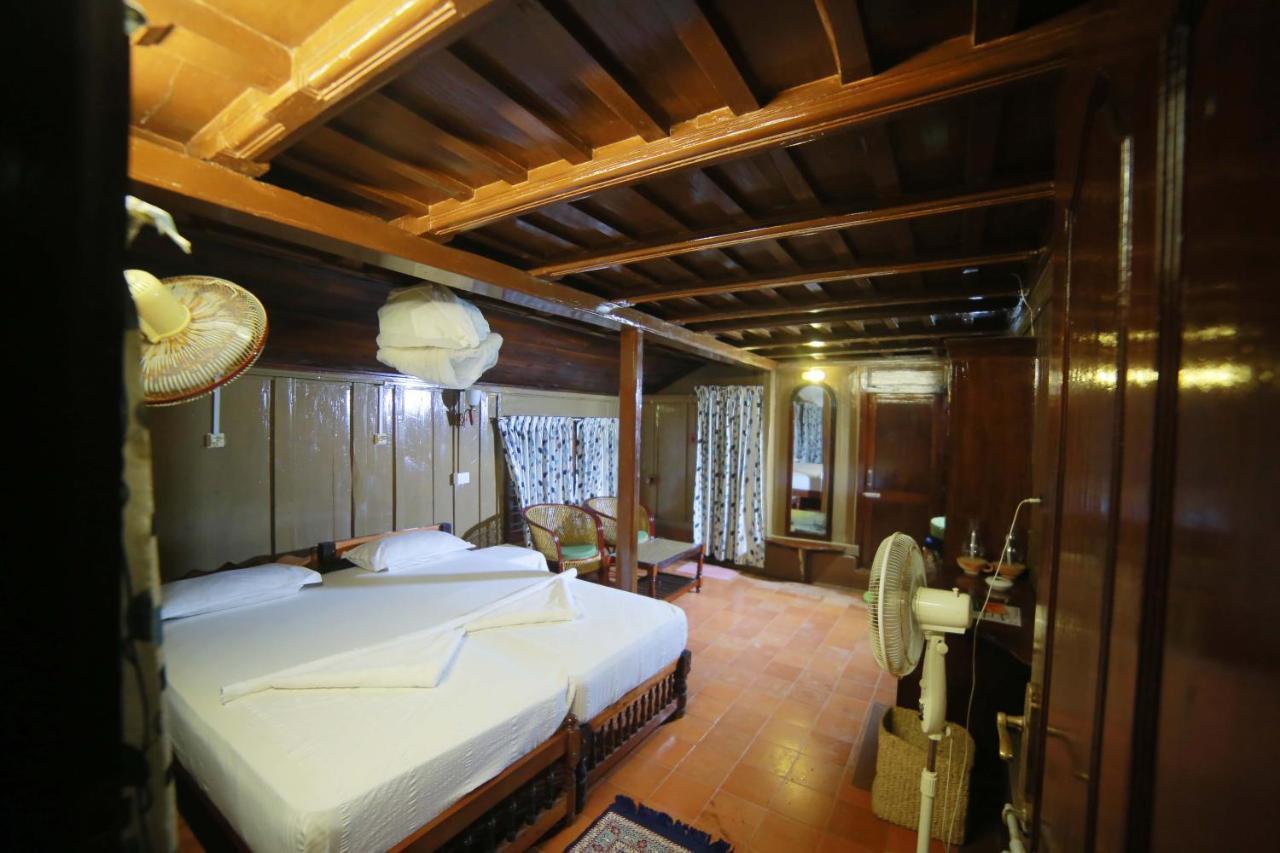 Varkala Marine Palace Exterior foto