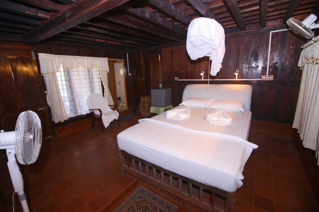Varkala Marine Palace Exterior foto