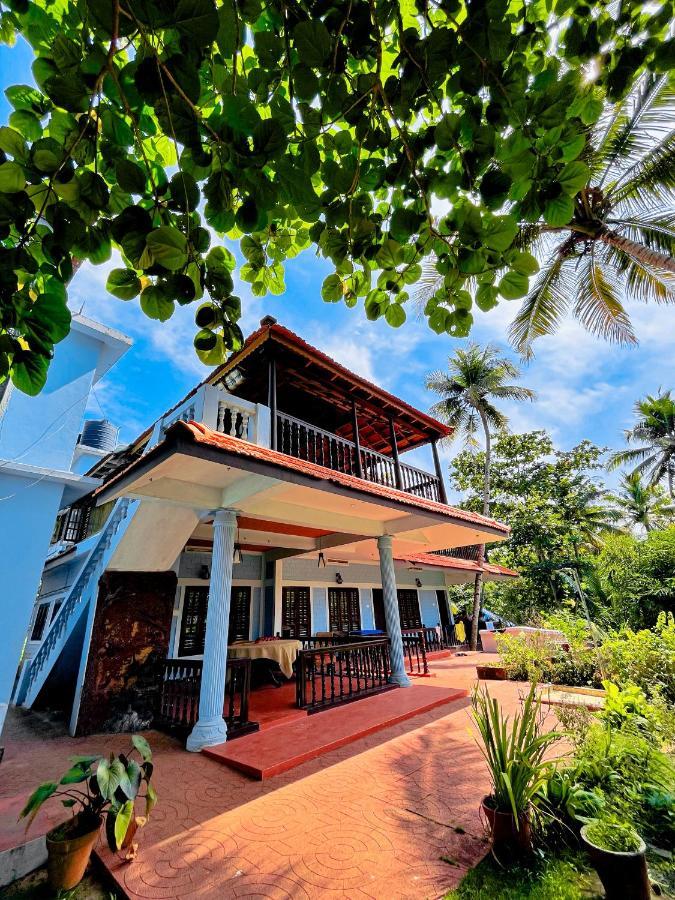 Varkala Marine Palace Exterior foto